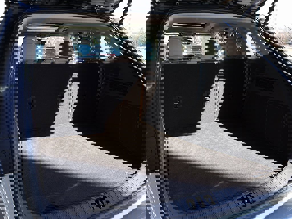 Used 2023 Lincoln Nautilus Reserve w/ Equipment Group 201A image 16