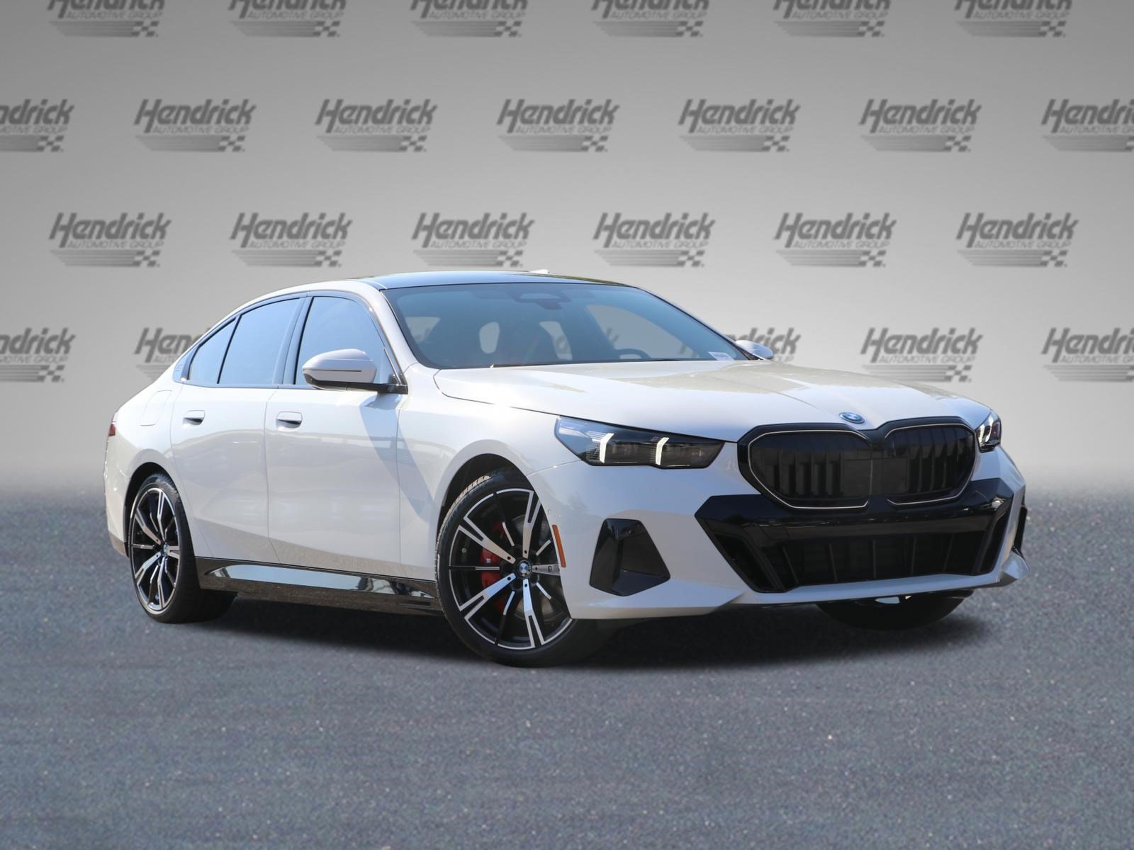 Used 2026 BMW 550e xDrive AWD/4WD image 2