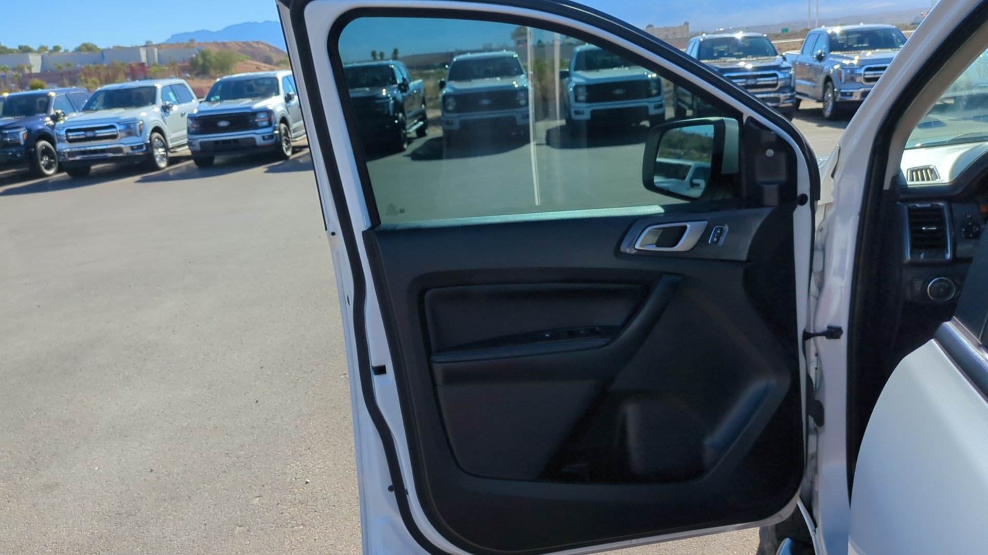 Used 2019 Ford Ranger Lariat w/ Equipment Group 501A Mid AWD/4WD image 12