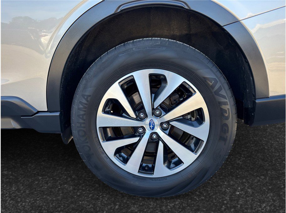 Used 2020 Subaru Outback Premium image 14