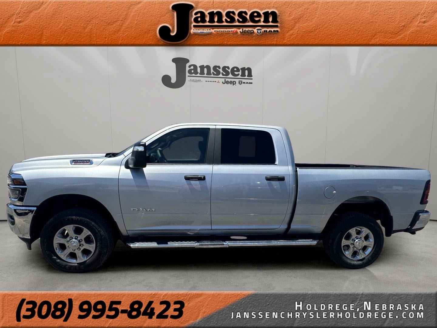 Used 2026 RAM 2500 Big Horn AWD/4WD image 1