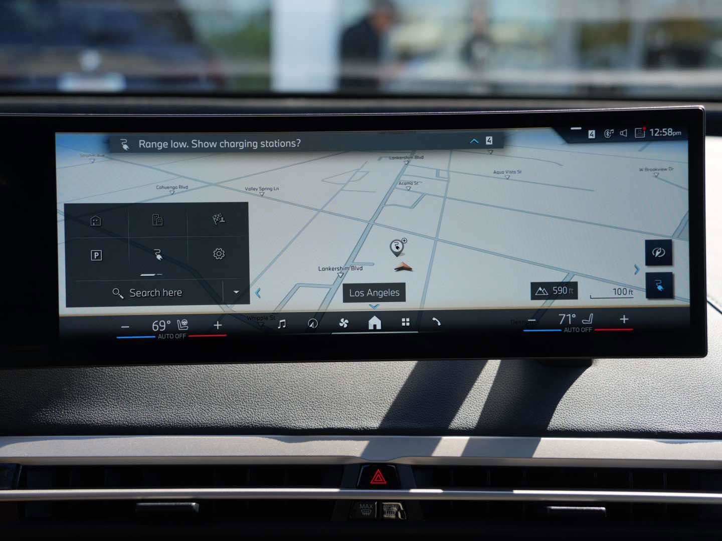 Used 2024 BMW iX xDrive50 image 22