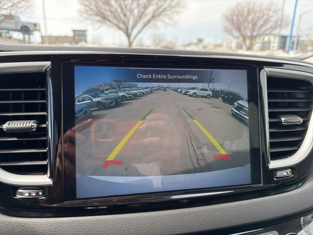Used 2024 Chrysler Pacifica Touring-L image 35