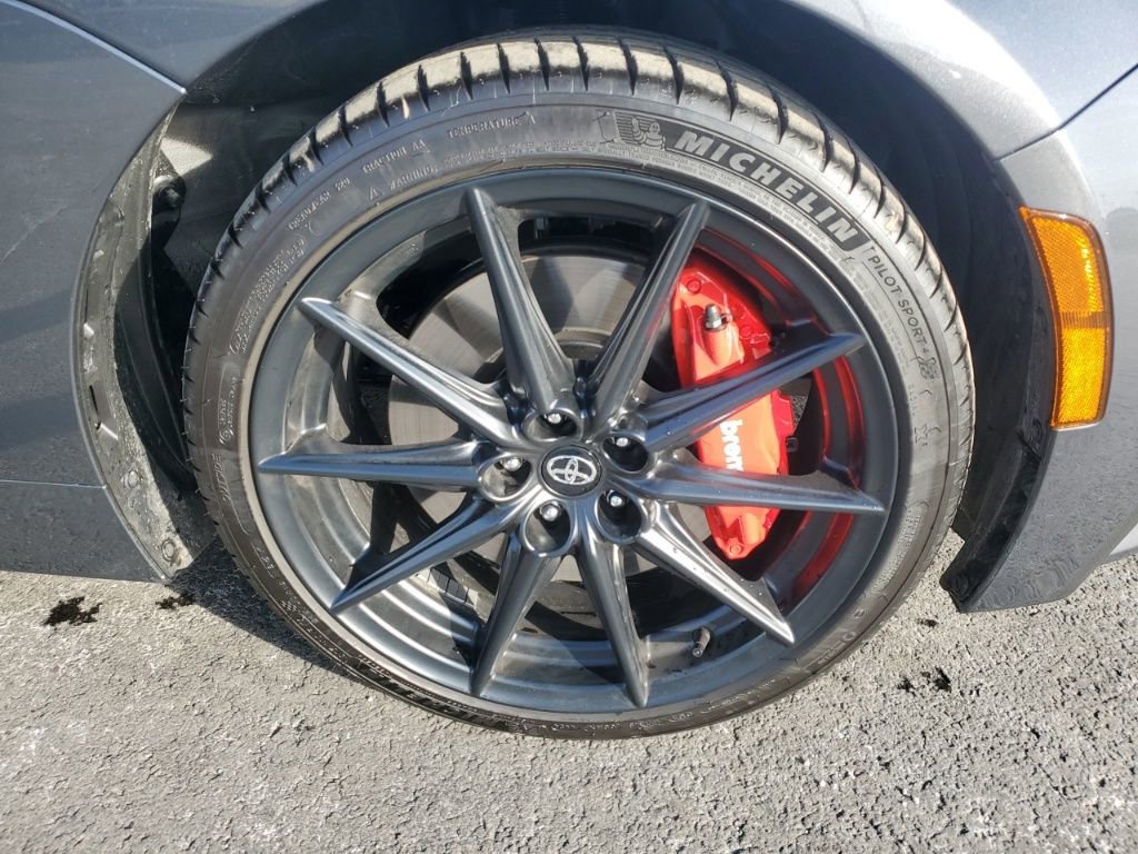 Used 2025 Toyota GR86 Premium image 9