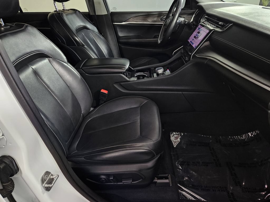 Used 2021 Jeep Grand Cherokee L Limited RWD image 30