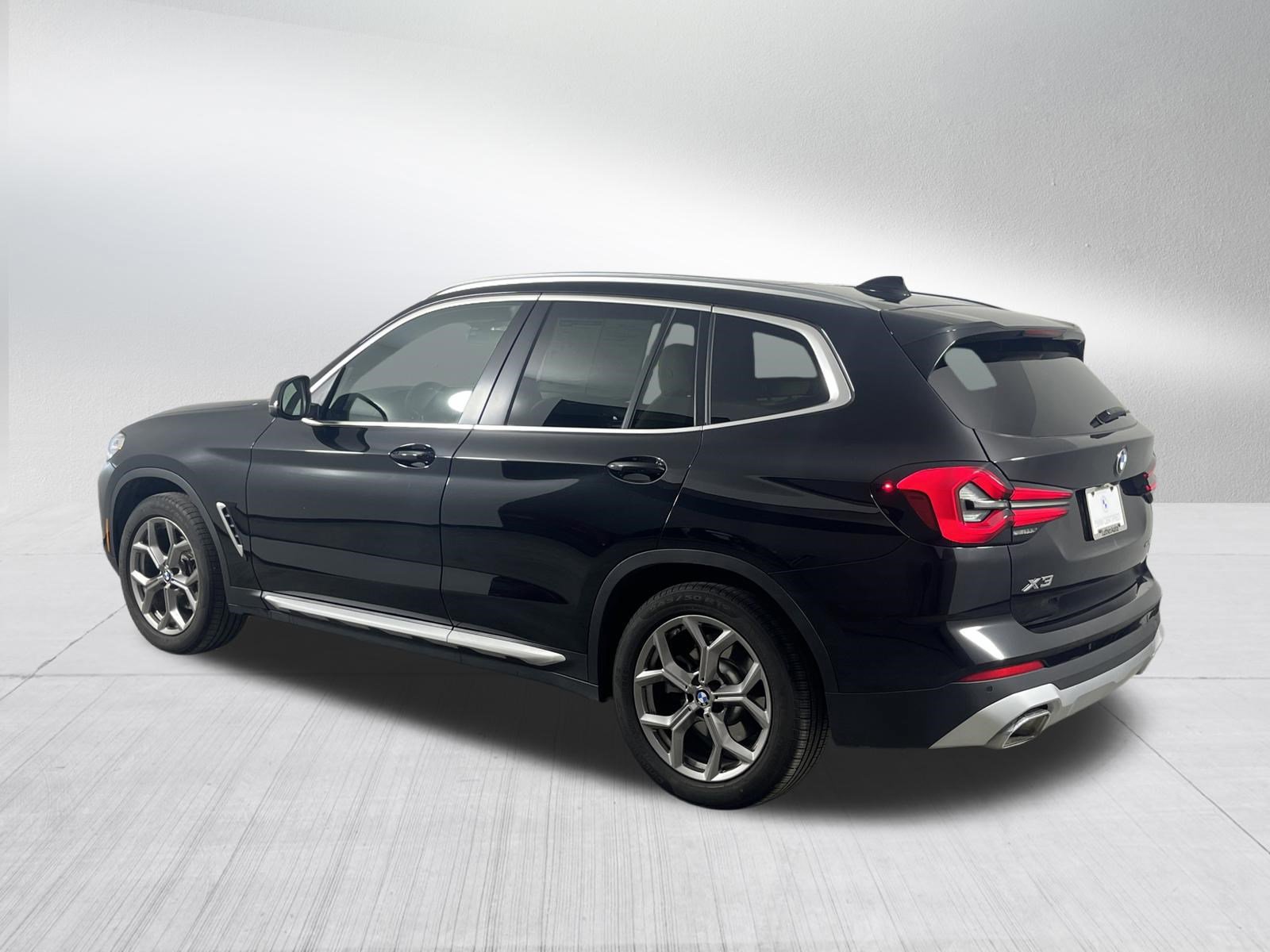 Certified 2024 BMW X3 xDrive30i w/ Premium Package image 5