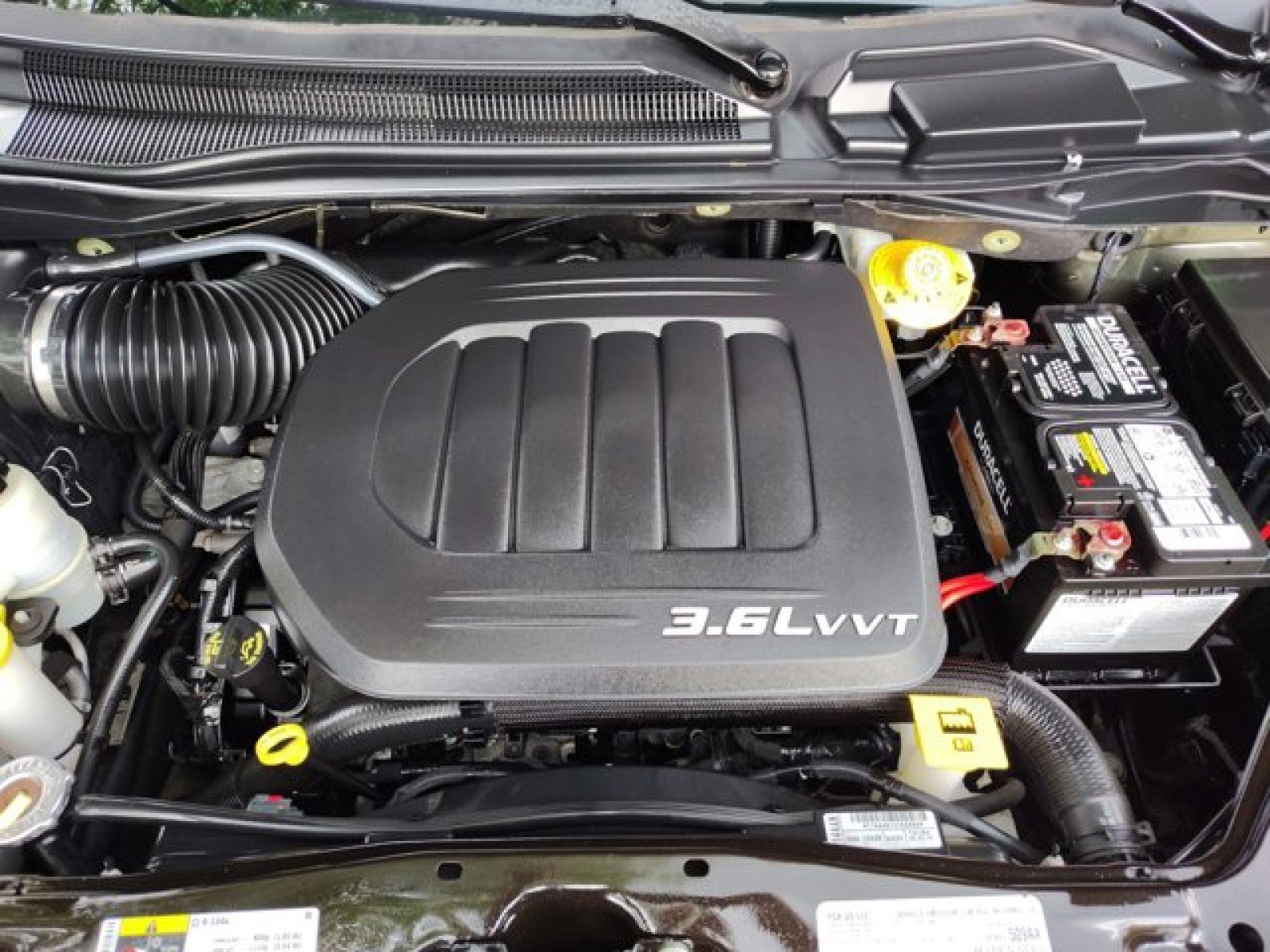 Used 2016 Dodge Grand Caravan SE FWD image 9