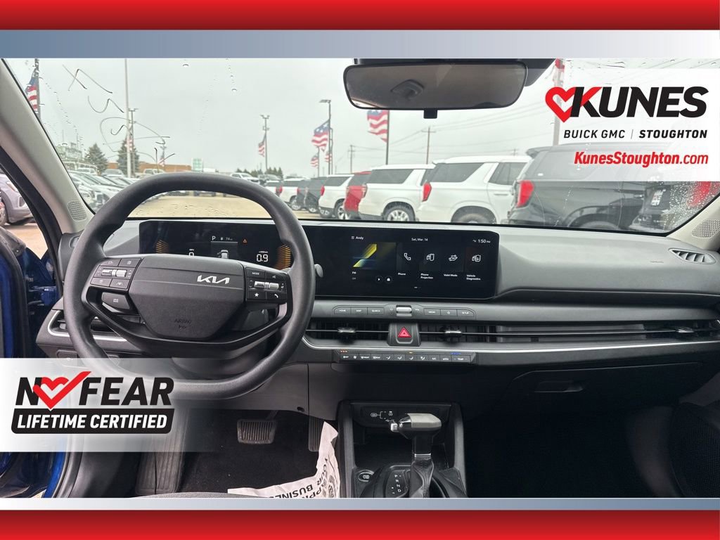 Used 2025 Kia K4 LXS image 40