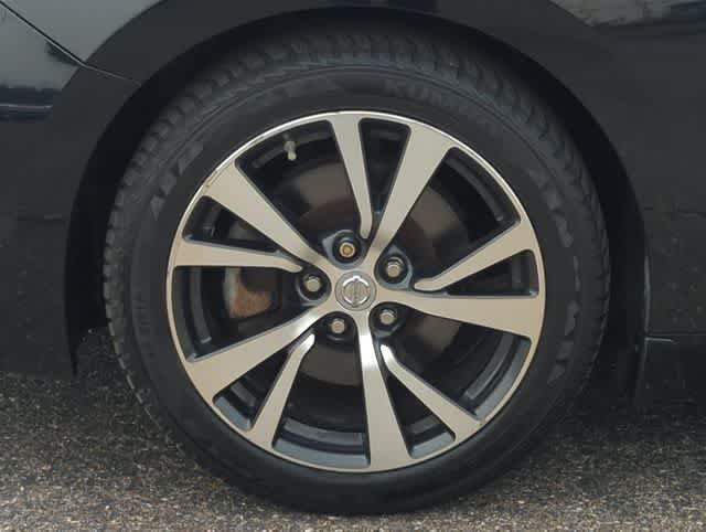 Used 2017 Nissan Maxima Platinum FWD image 14