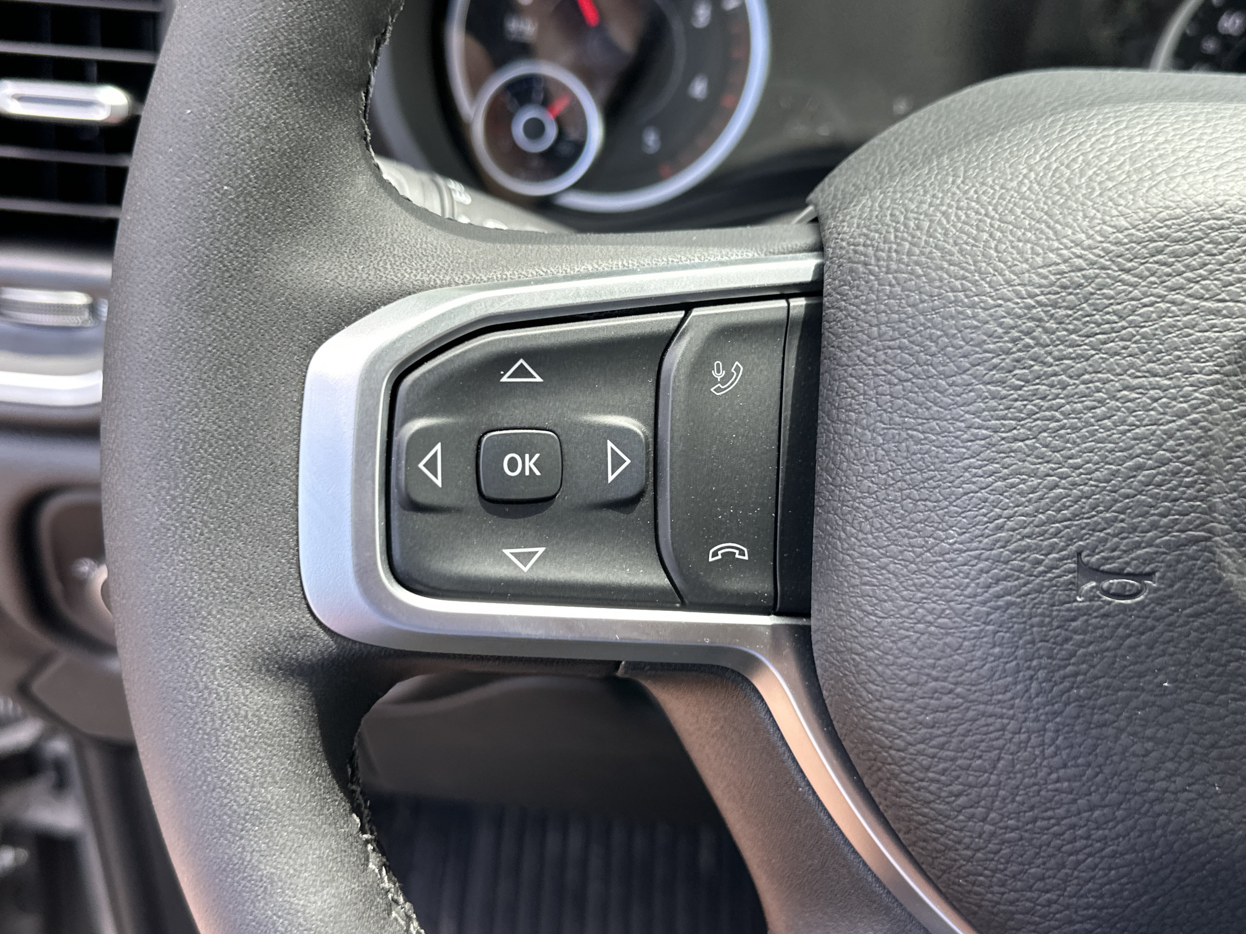 New 2026 RAM 3500 Big Horn AWD/4WD image 10