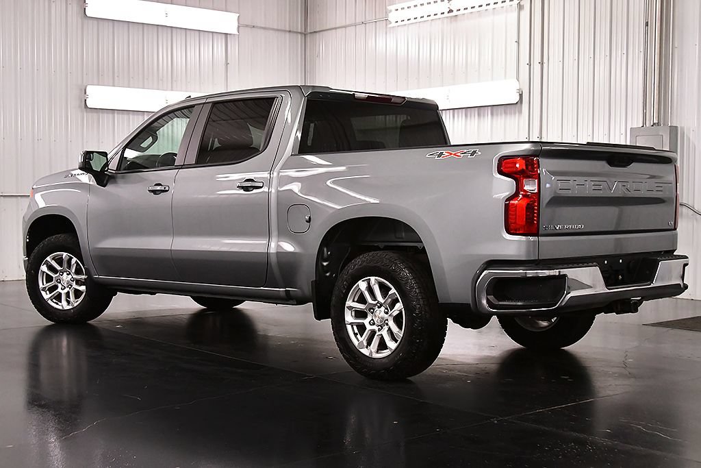 Used 2023 Chevrolet Silverado 1500 LT AWD/4WD image 5