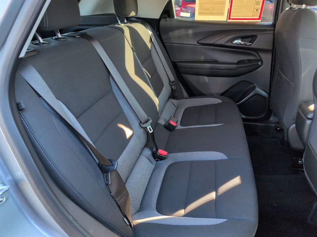 Used 2025 Chevrolet TrailBlazer LT image 30