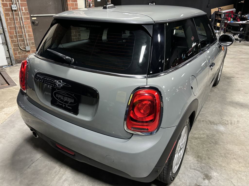 Used 2019 MINI Cooper 2-Door Hardtop w/ Storage Package image 11