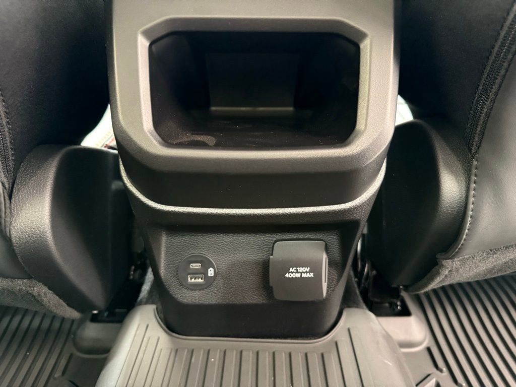 New 2025 Ford Ranger Raptor image 24