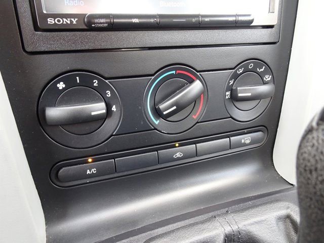 Used 2006 Ford Mustang Premium RWD image 21