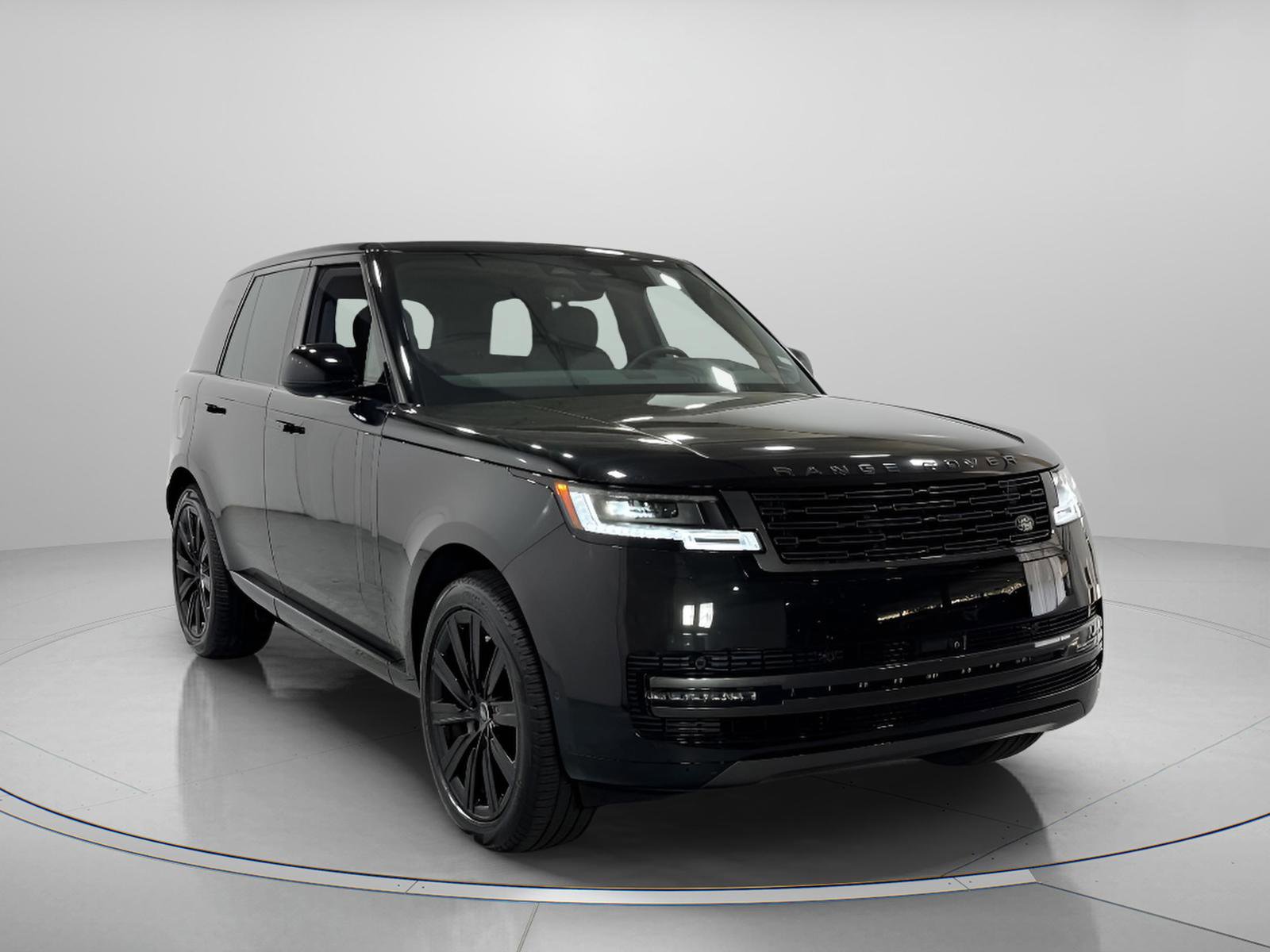 Used 2025 Land Rover Range Rover SE image 5