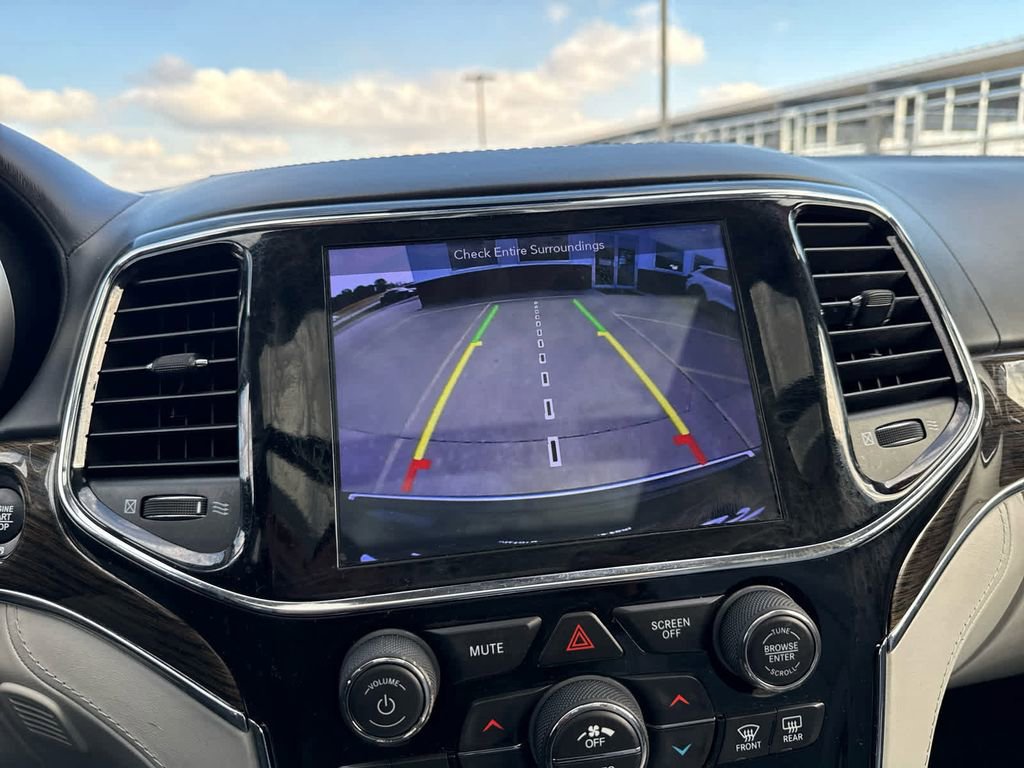 Used 2019 Jeep Grand Cherokee Summit AWD/4WD image 33