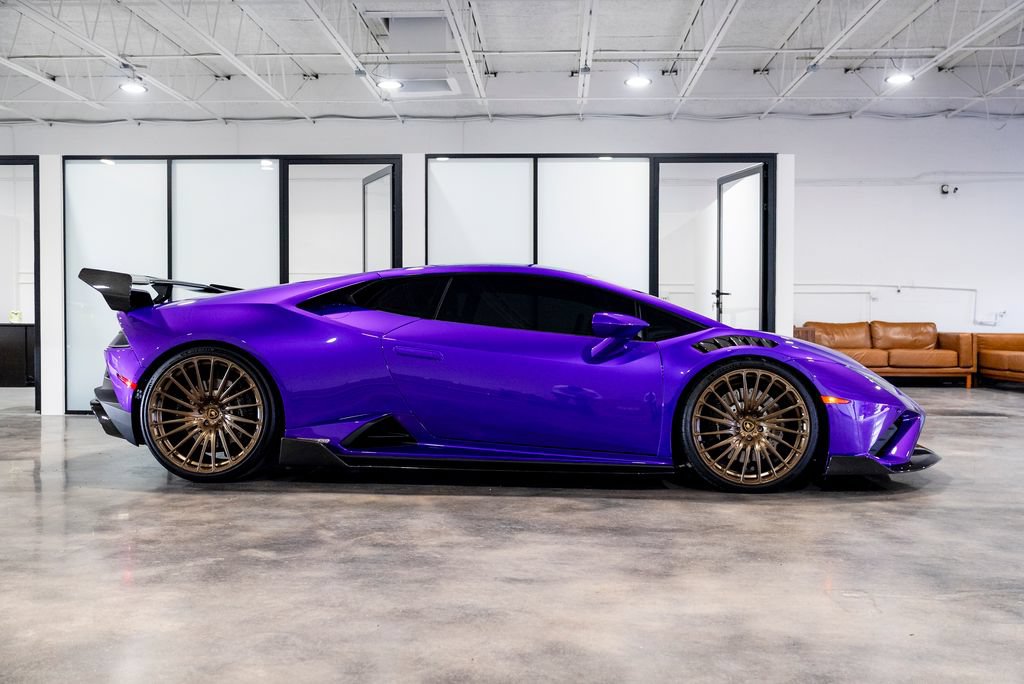 Used 2021 Lamborghini Huracan EVO