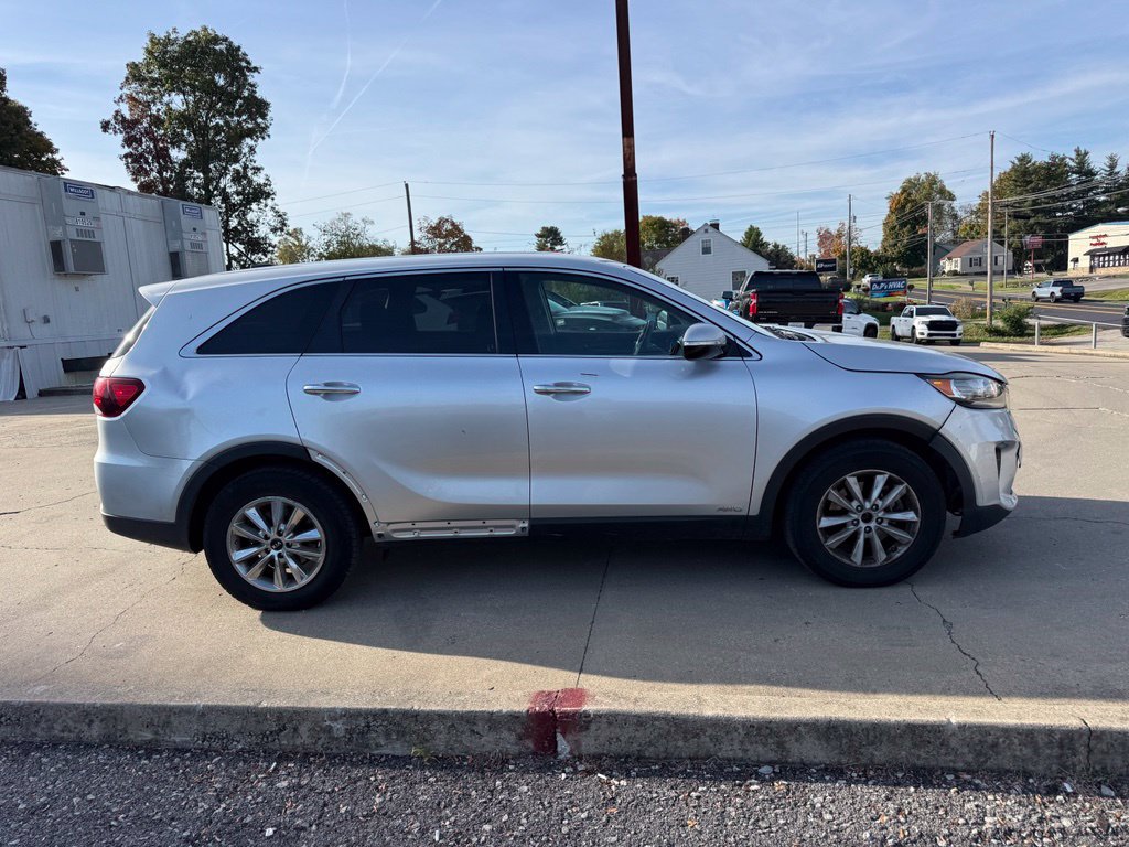 Used 2019 Kia Sorento AWD V6 image 5