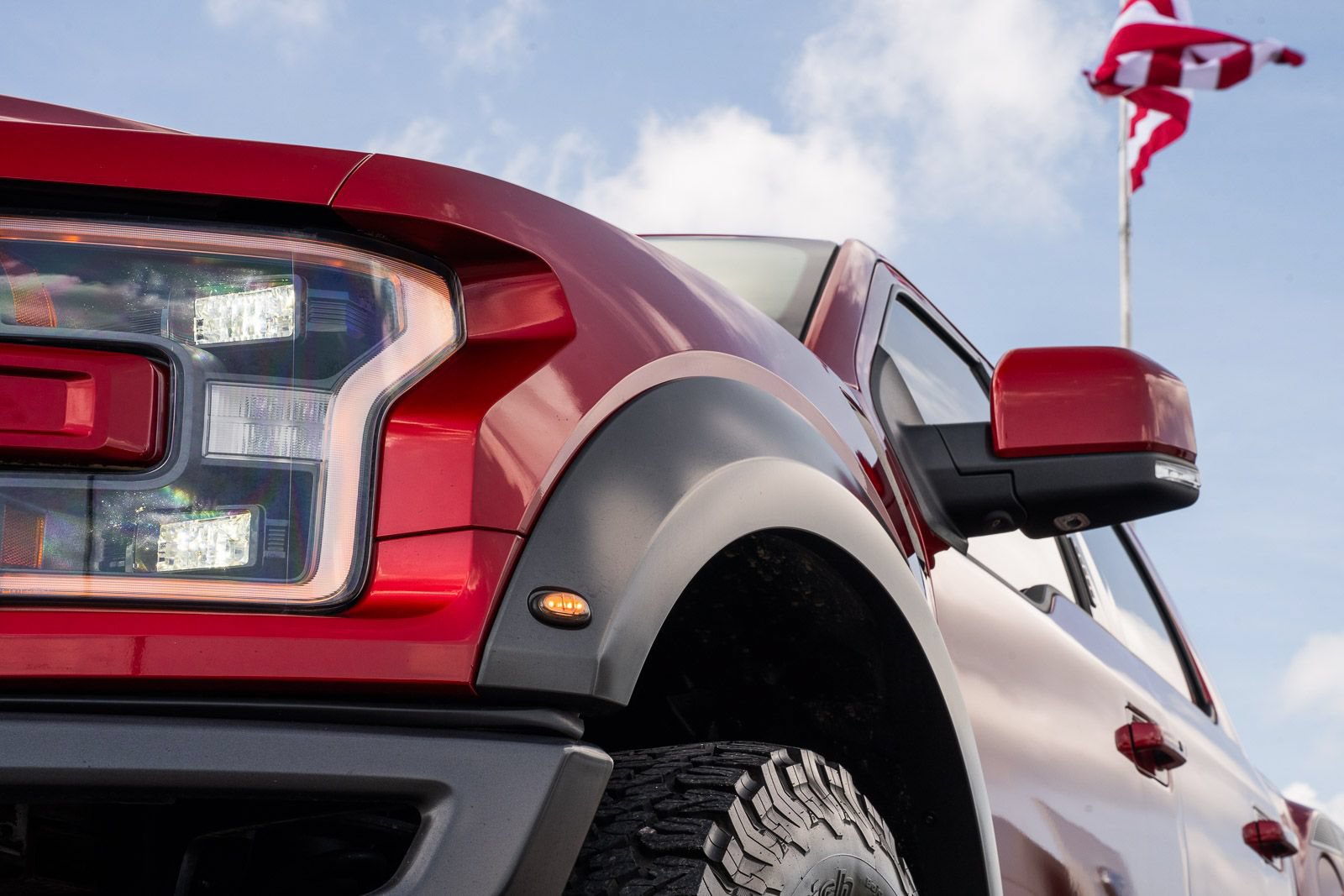 Certified 2020 Ford F150 Raptor w/ Equipment Group 802A Luxury AWD/4WD image 21