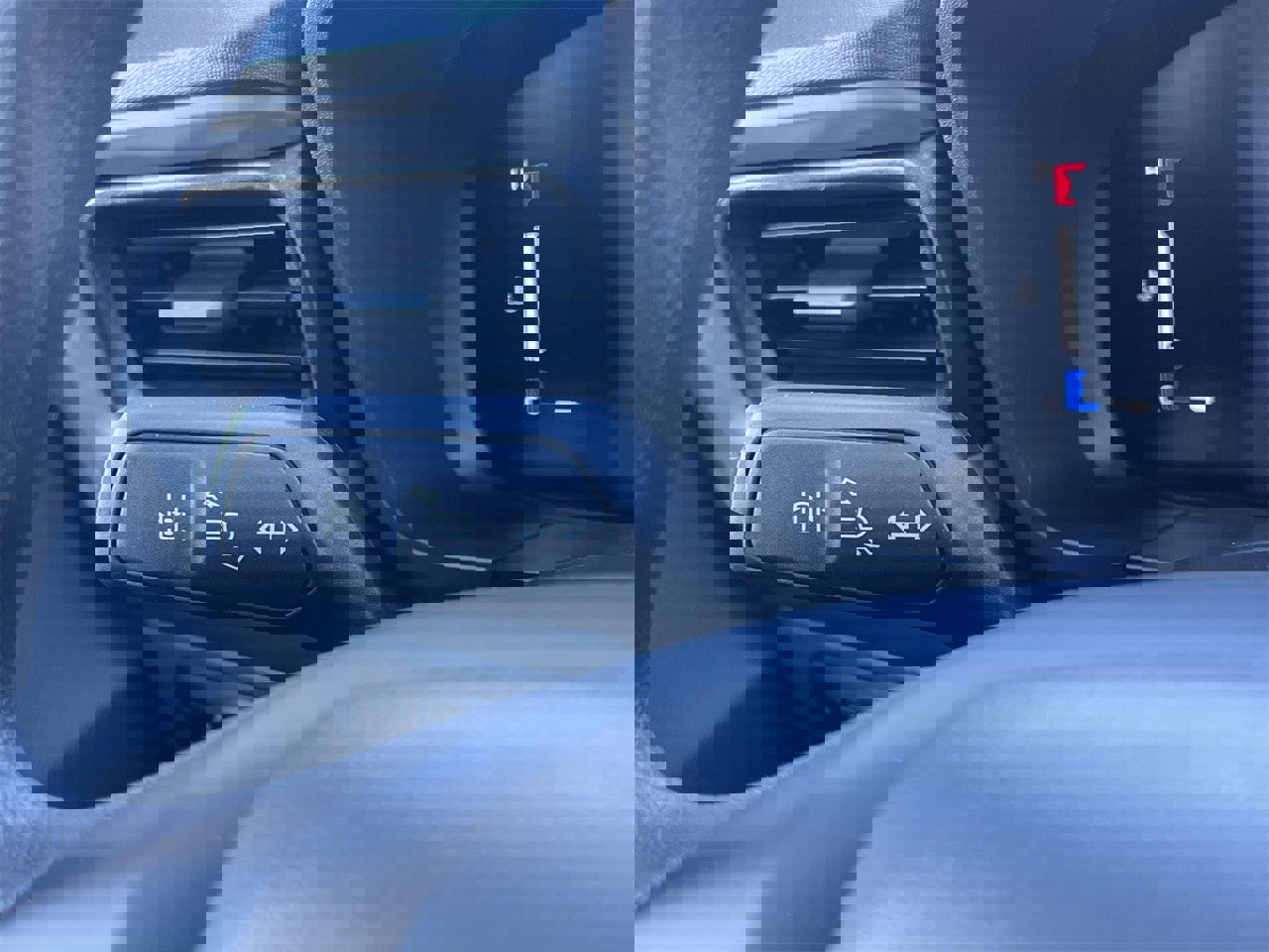 New 2025 Ford Maverick XL w/ 4K Tow Package image 10