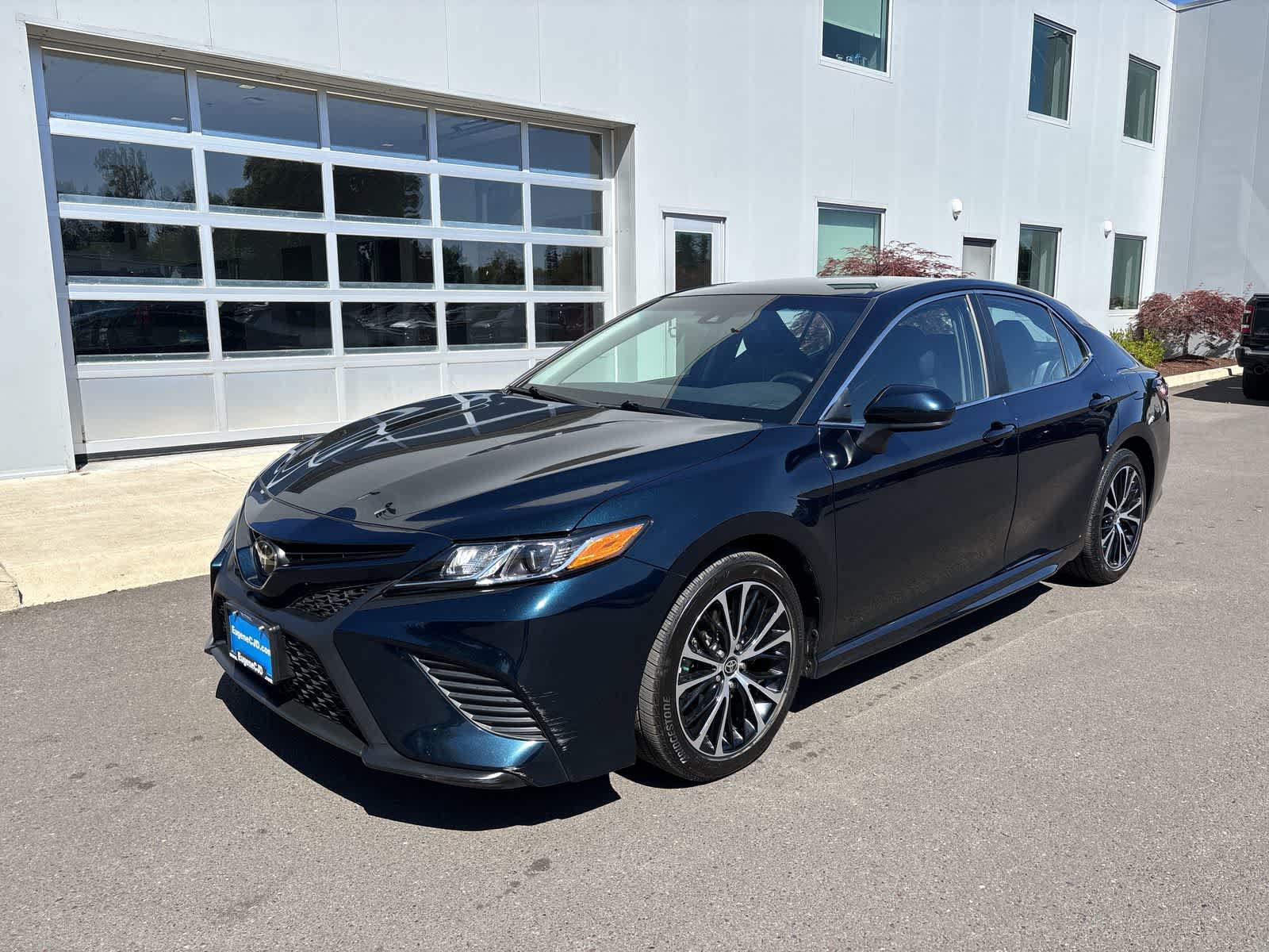 Used 2020 Toyota Camry SE
