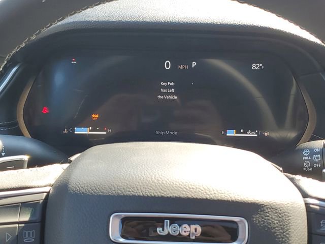 New 2025 Jeep Grand Cherokee L Altitude image 9