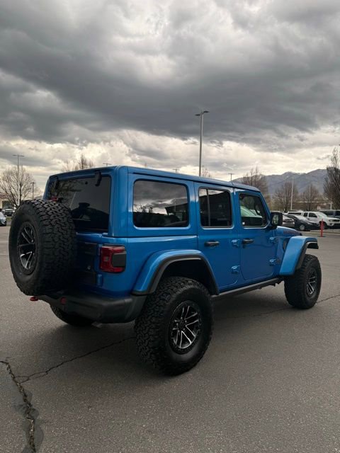 Used 2024 Jeep Wrangler Unlimited Rubicon AWD/4WD image 6