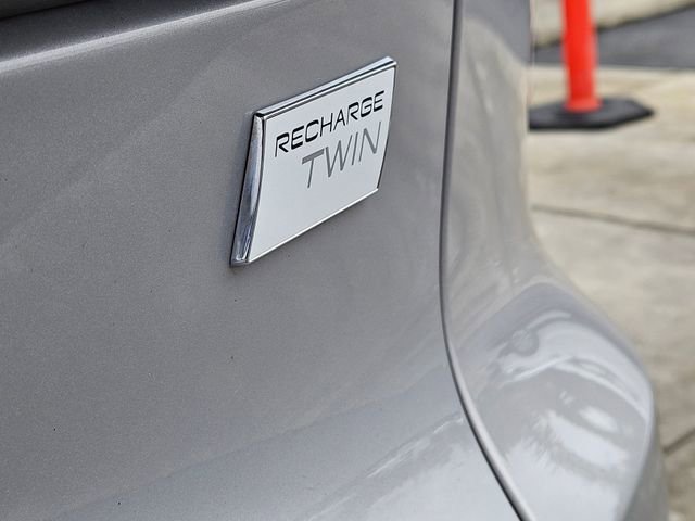 Used 2023 Volvo C40 P8 Recharge Ultimate w/ Protection Package Premier image 10