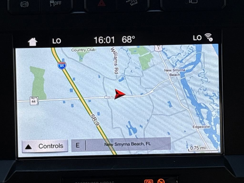 Used 2019 Ford F350 Lariat image 26