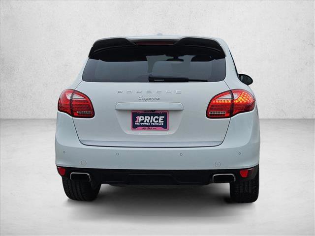 Used 2014 Porsche Cayenne Platinum Edition AWD/4WD image 6