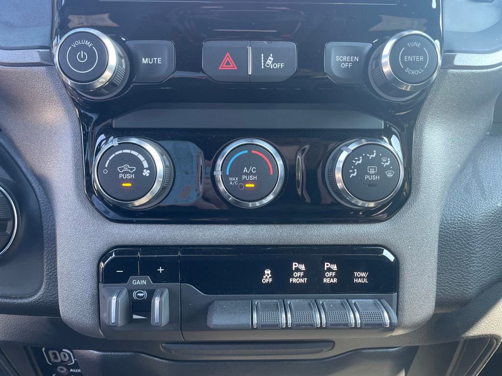 Used 2025 RAM 1500 Tradesman w/ Night Edition AWD/4WD image 17