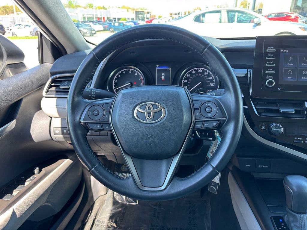 Used 2022 Toyota Camry SE FWD image 24