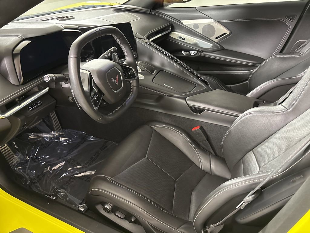 Used 2020 Chevrolet Corvette Stingray Preferred Cpe w/ 2LT Preferred Equipment Group RWD image 29