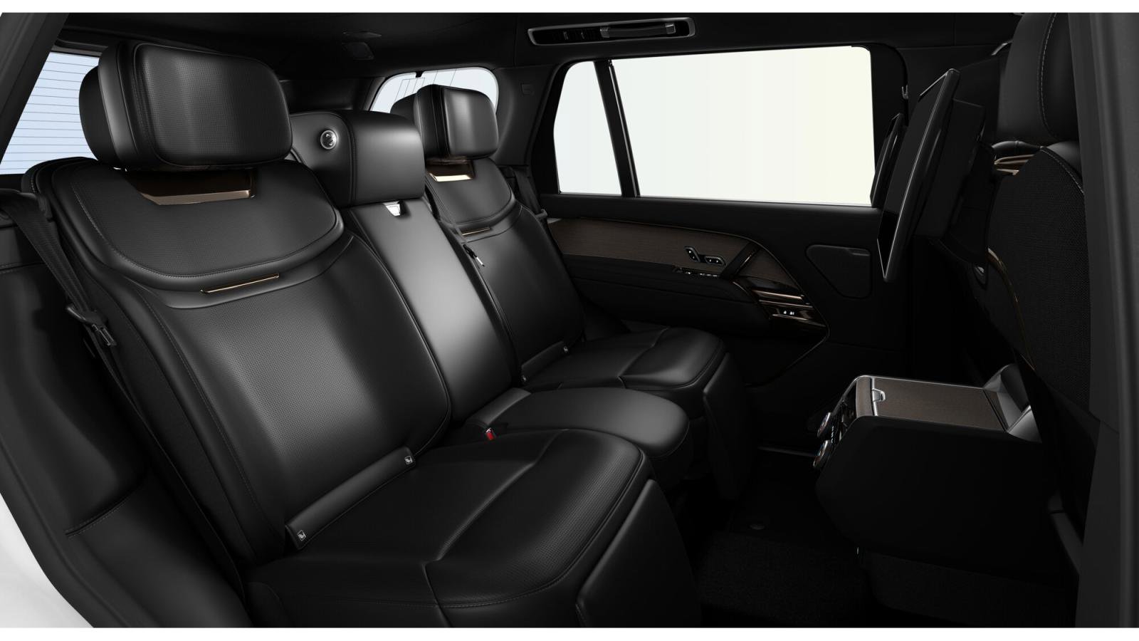 New 2026 Land Rover Range Rover SV image 7