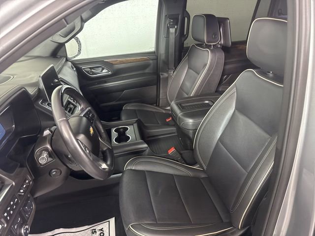 Used 2024 Chevrolet Suburban Premier w/ Advanced Technology Package AWD/4WD image 28