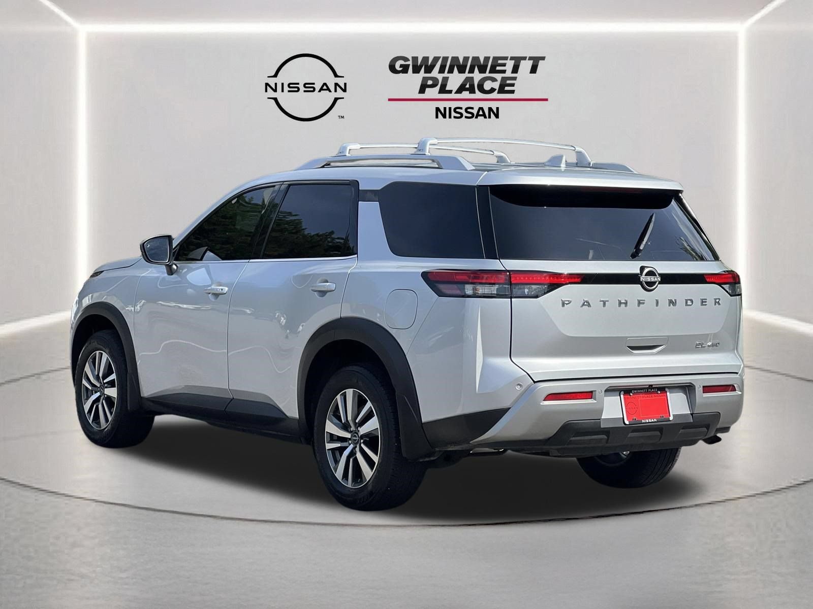 Certified 2025 Nissan Pathfinder SL w/ Cargo Package AWD/4WD image 22