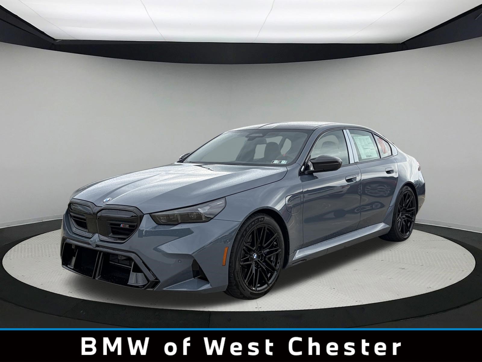 New 2027 BMW M5 w/ Carbon Package