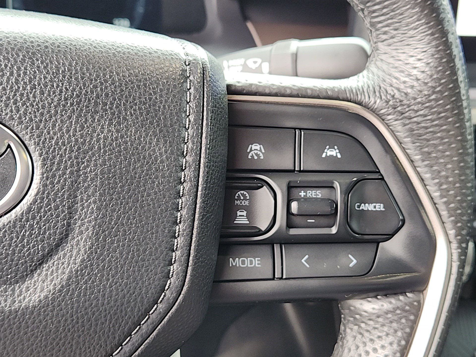 Certified 2024 Toyota Tacoma TRD Sport AWD/4WD image 18