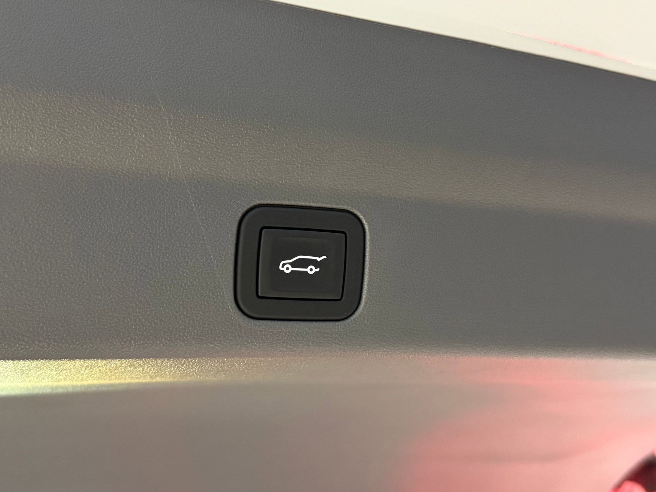 New 2025 Cadillac Escalade IQ Luxury 1 w/ Smart Trailering package image 50