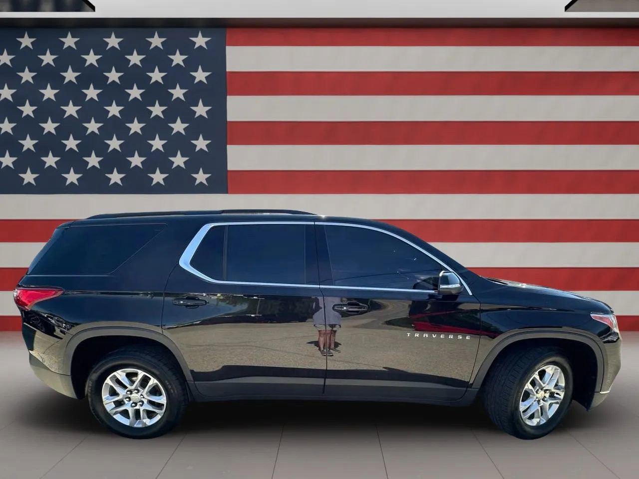 Used 2021 Chevrolet Traverse LT w/ LPO, Floor Liner Package image 8