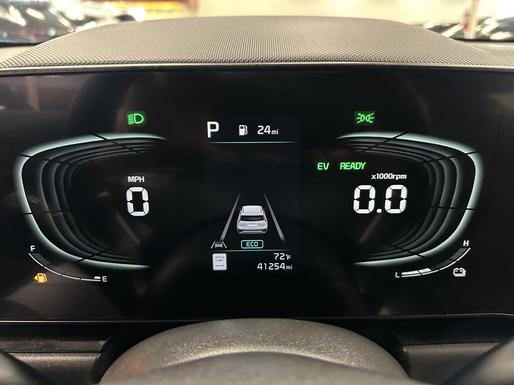 Used 2023 Kia Niro EX Touring image 18