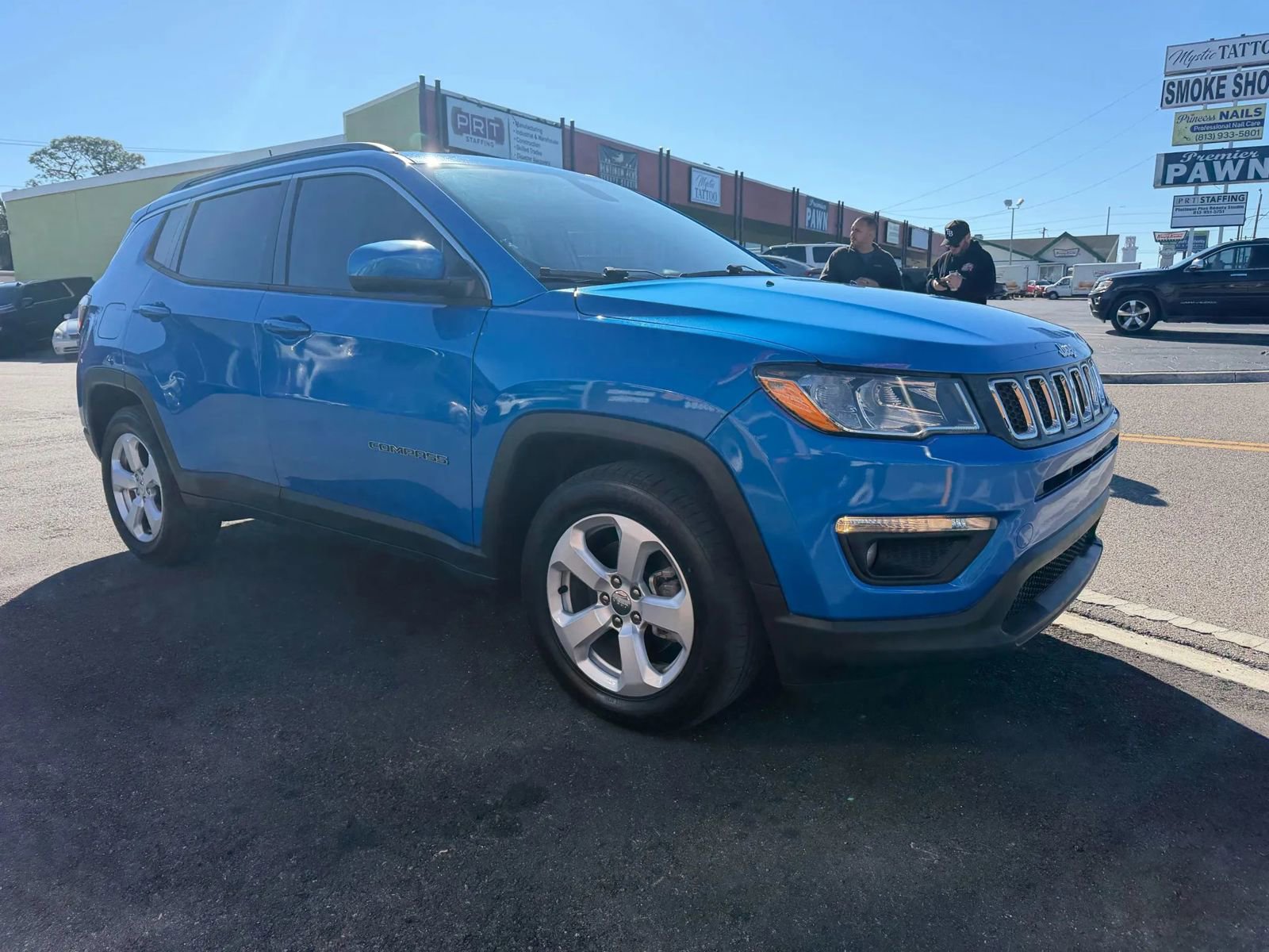 Used 2019 Jeep Compass Latitude FWD image 8