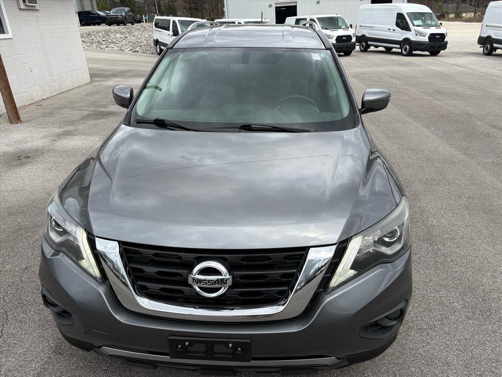 Used 2018 Nissan Pathfinder SV image 4