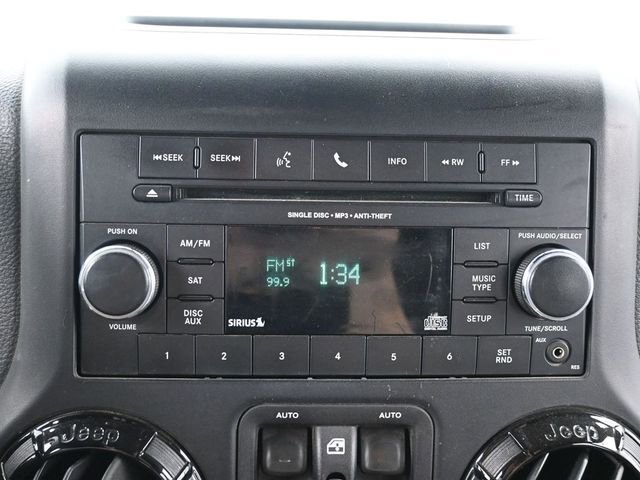 Used 2012 Jeep Wrangler Unlimited Sahara AWD/4WD image 17