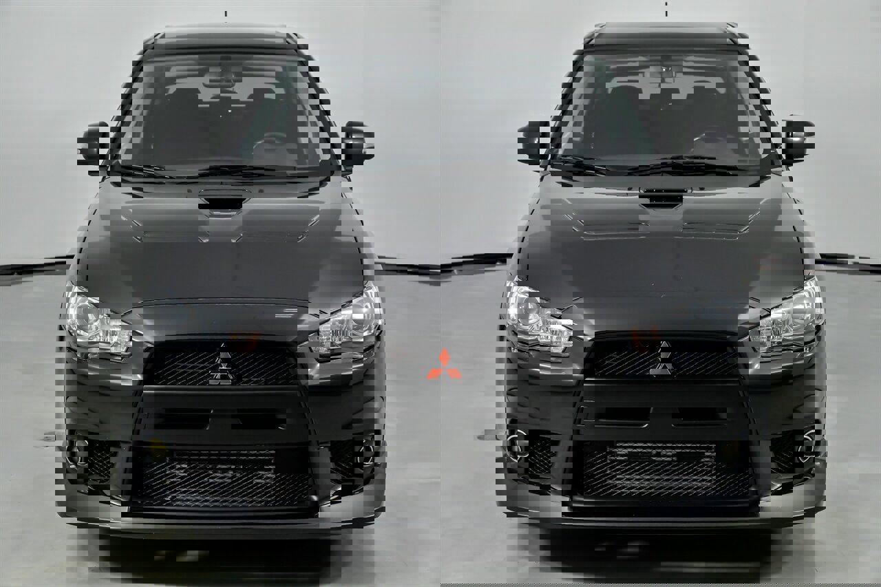 Used 2015 Mitsubishi Lancer Evolution GSR image 5