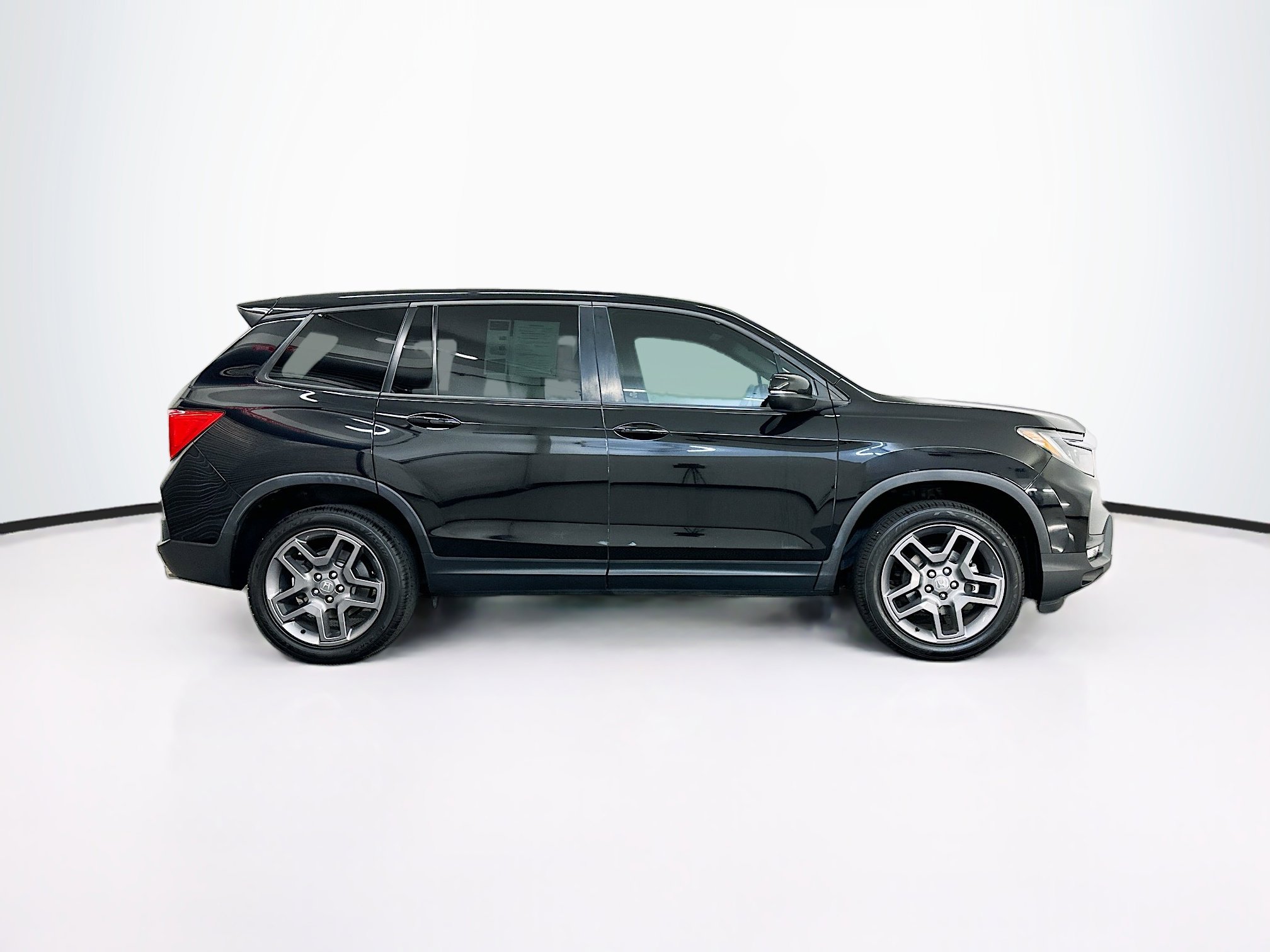 Used 2022 Honda Passport EX-L image 10