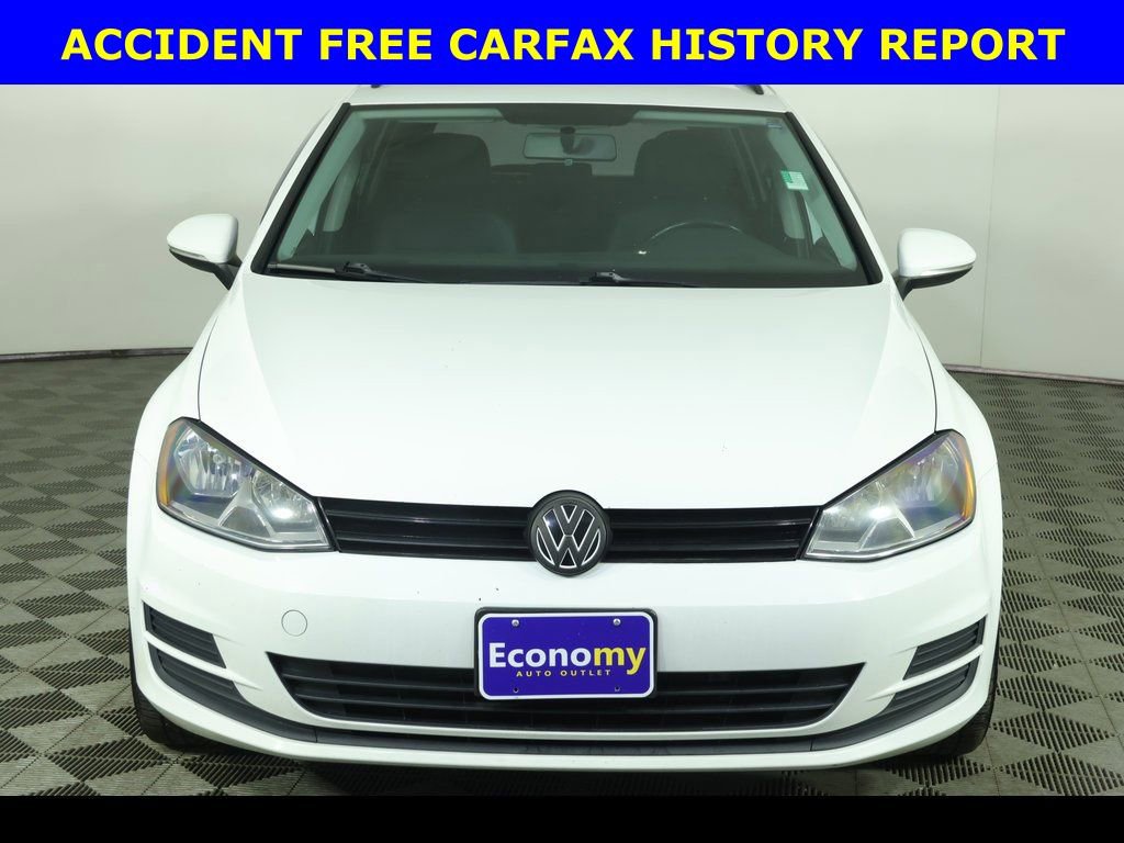 Used 2015 Volkswagen Golf S image 4