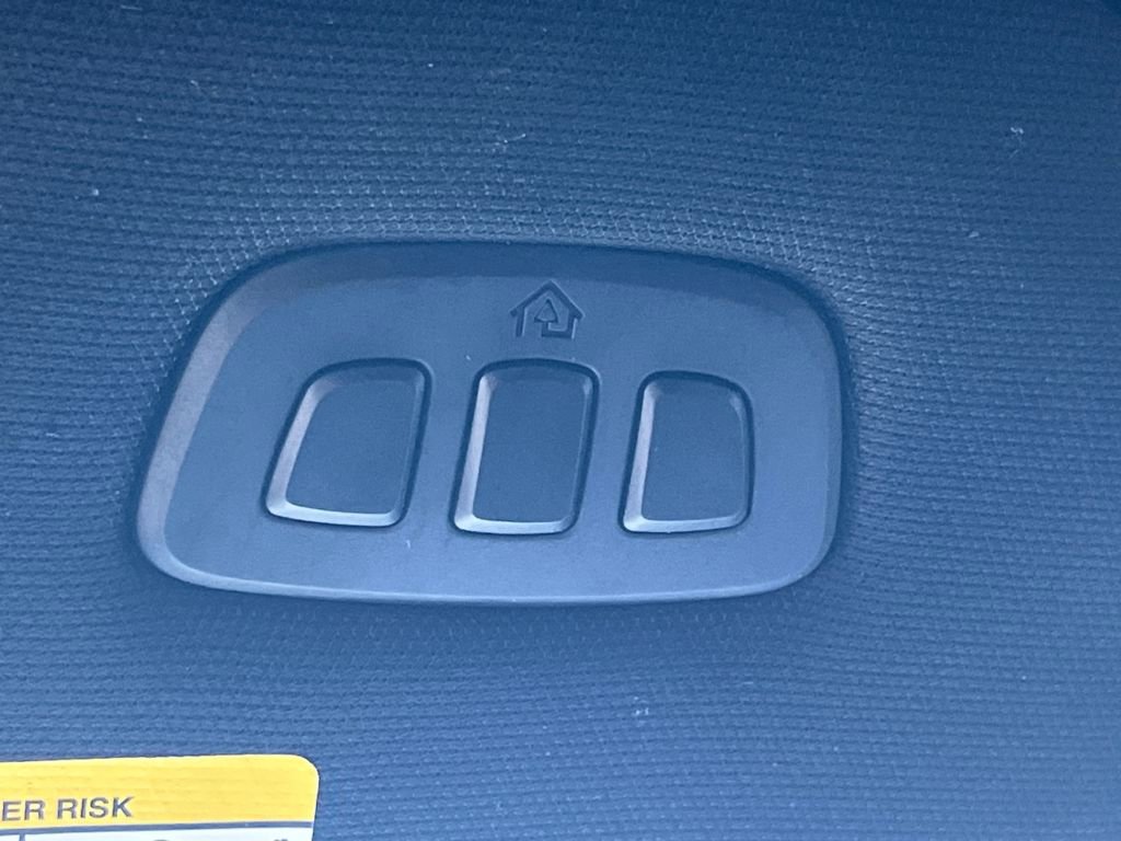 Used 2022 Ford Expedition Limited image 35