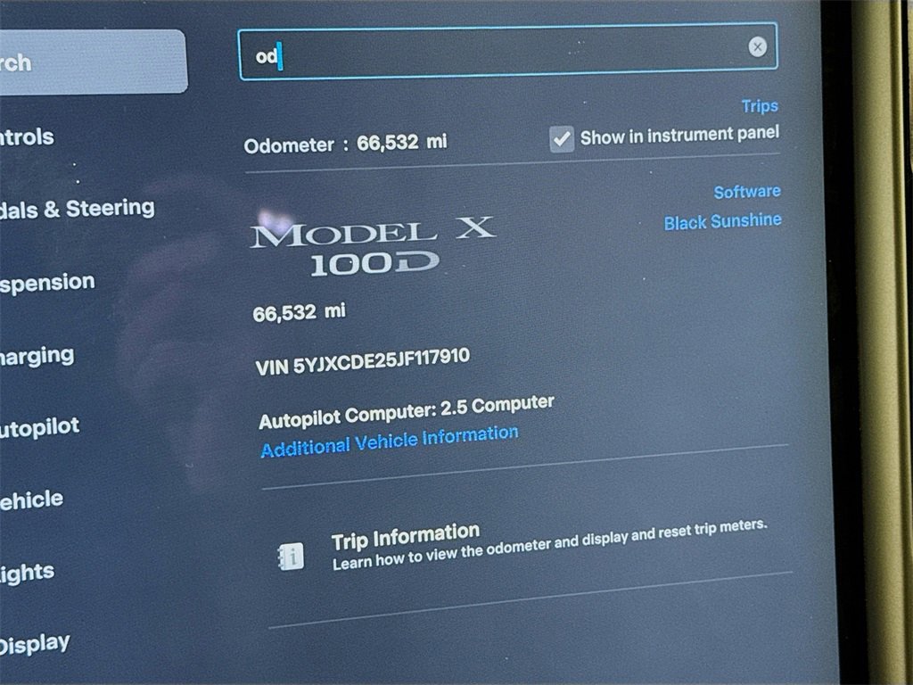 Used 2018 Tesla Model X 100D image 11